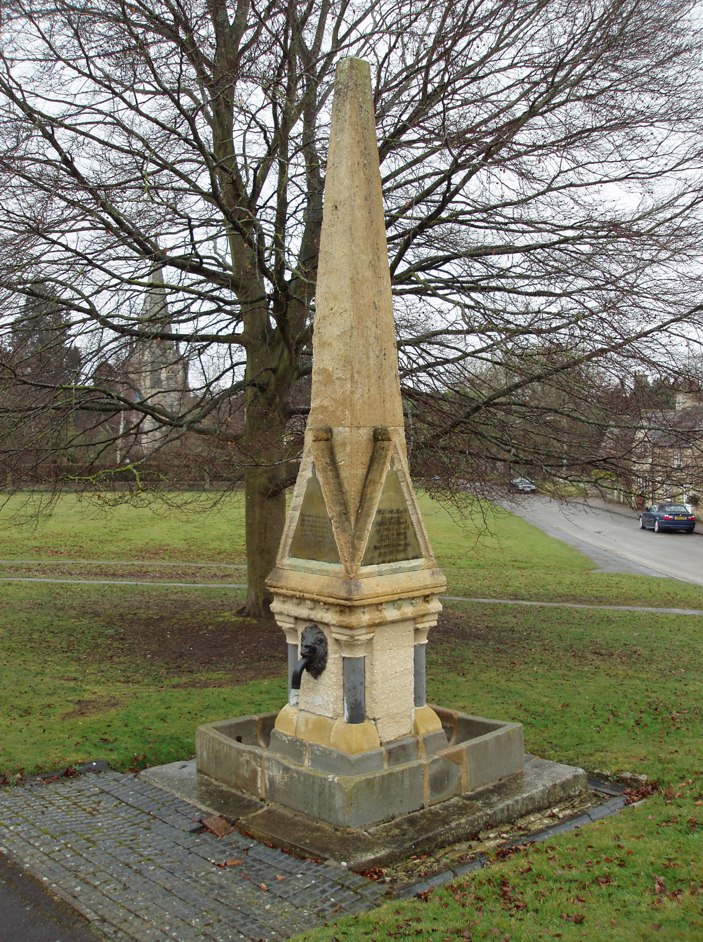 Cospatrick monument, Shipton-under-Wychwood