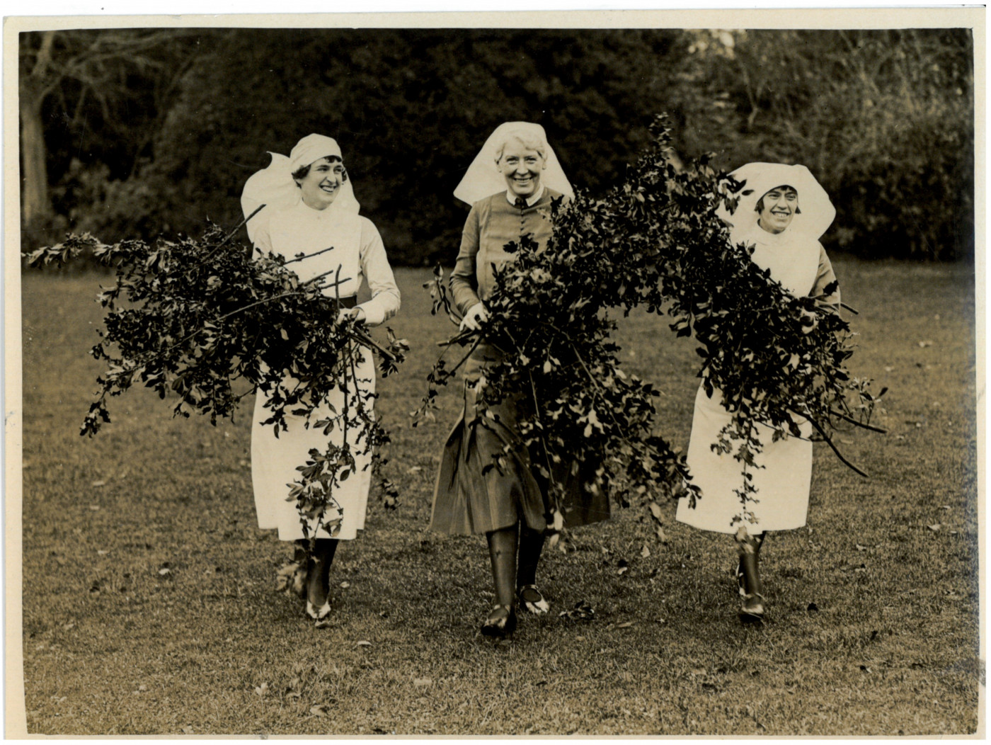 Picture 29 - Angas Home nurses Christmas 1920s  (1)